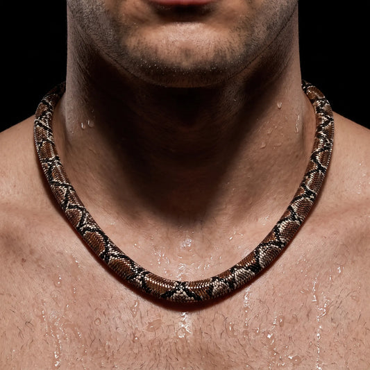 Snakelace – El Collar de Serpiente Viral
